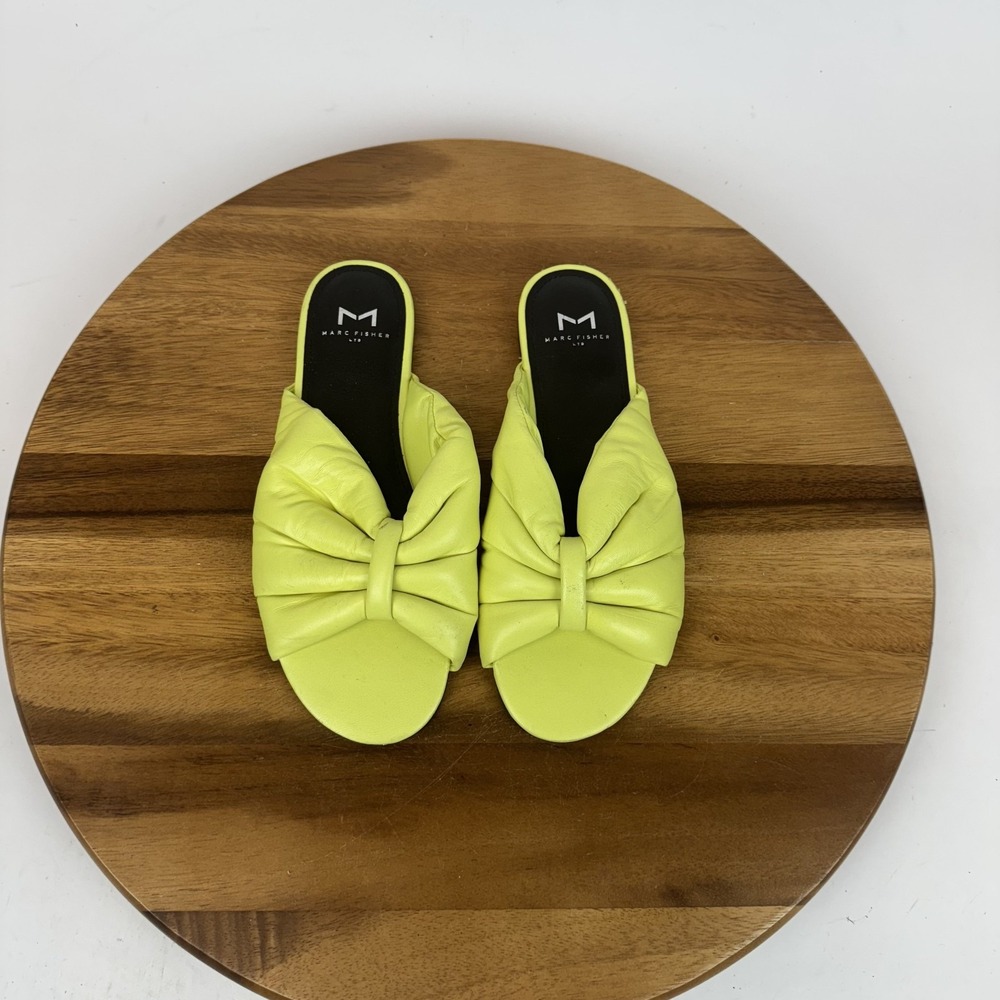 New Womens‎ Marc Fisher LTD Olita Green Leather Bow Slides Sandals Size 6.5 NWOB